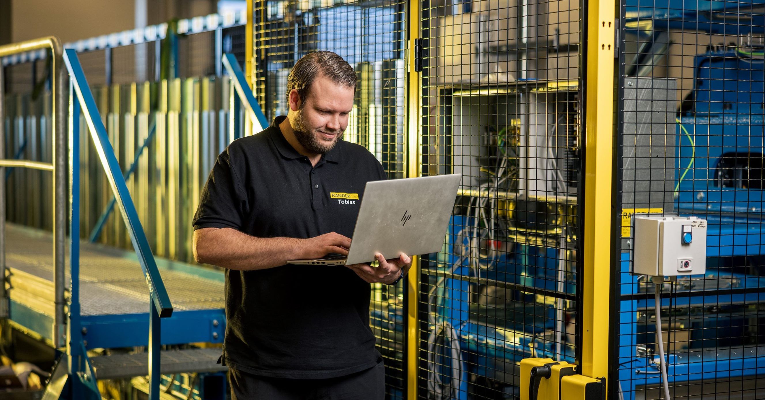 Randek specialist supporting an automated production line